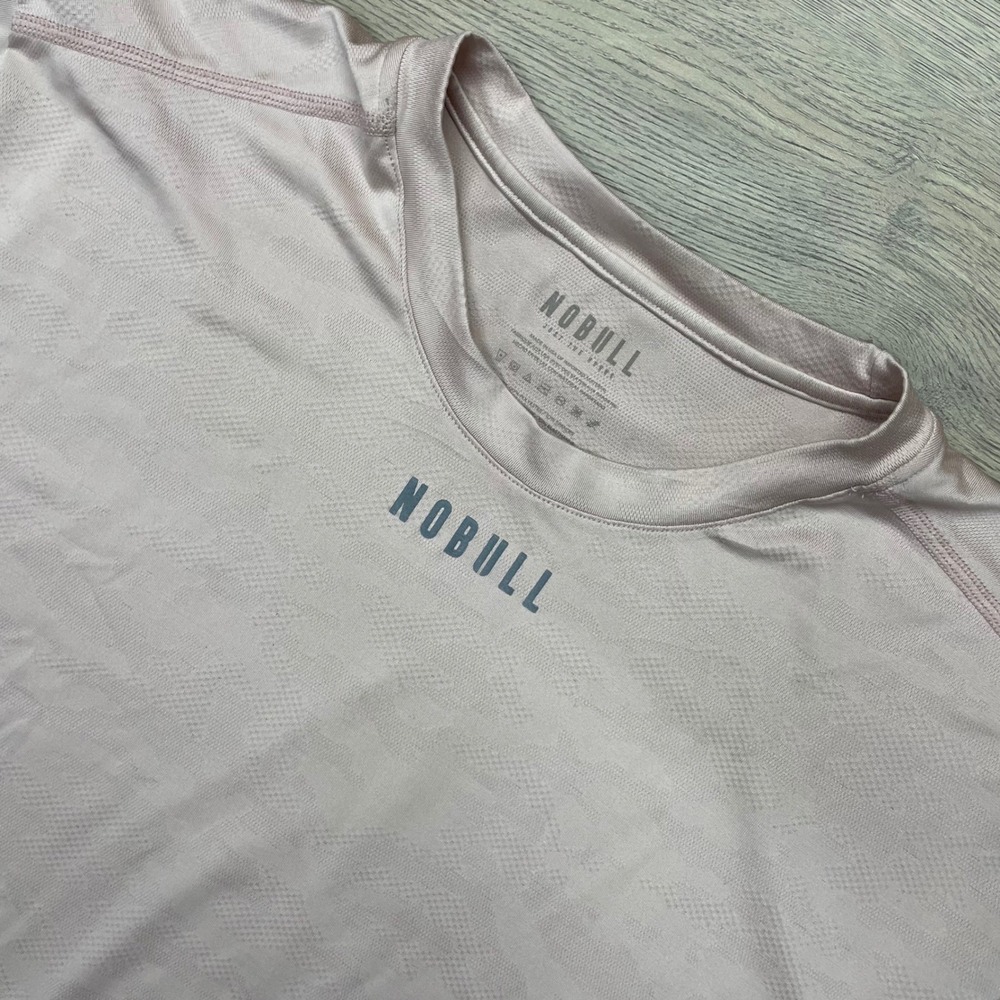 NOBULL Performance Shirt Mens L Pink Short Sleeve Textured Activewear Gym Tee
